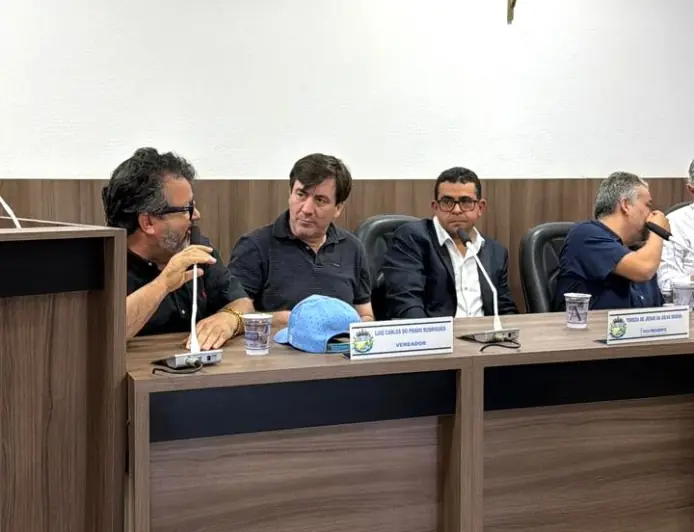 Zeca do PT, Carlos Bernardo e Vander Loubet firmam  compromisso com o futuro de Santa Rita do Pardo