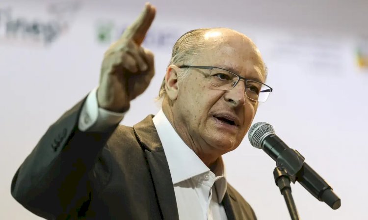 Alckmin diz que carga tributária não aumentou no governo Lula