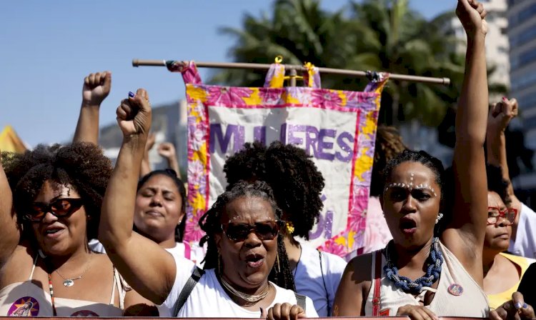 Currículos escolares vão destacar feitos das mulheres para a sociedade