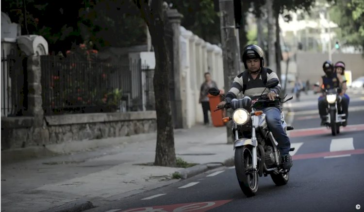 Prefeitura de SP não autoriza 99 a transportar passageiros em motos