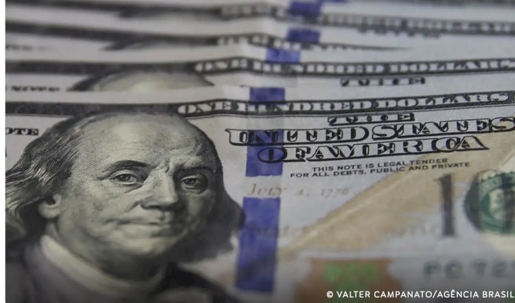 Dólar cai para R$ 6,04 com inflação moderada nos EUA