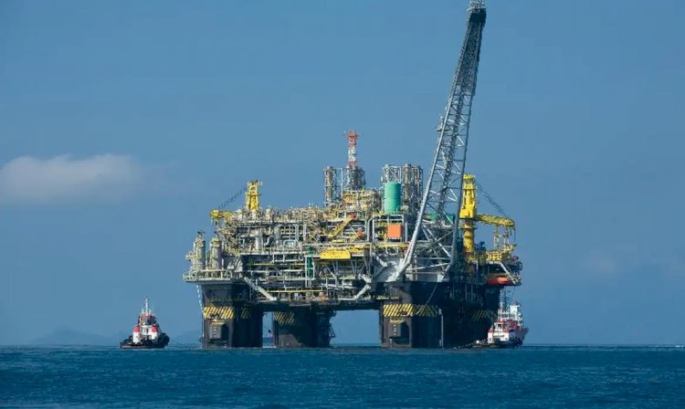 Produção de petróleo e gás se mantém próximo a recorde de 2023