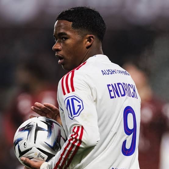 Decisão do Lyon sobre Endrick gera debate e levanta questionamentos na França