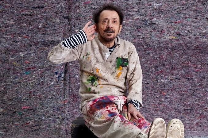 Tom Zé celebra 90 anos com álbum ao vivo que resgata show realizado há 30 anos