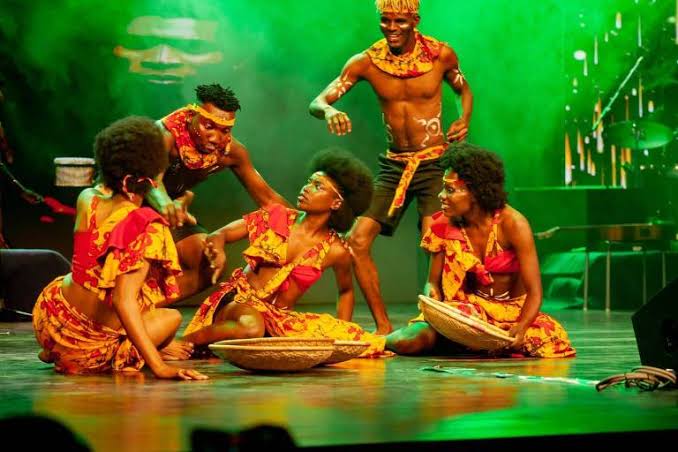 Teatro em português reúne artistas de diferentes países em São Paulo