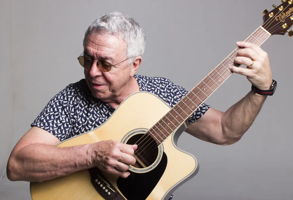 Luiz Carlos Sá reúne novas parcerias em álbum e lança livro sobre sua trajetória